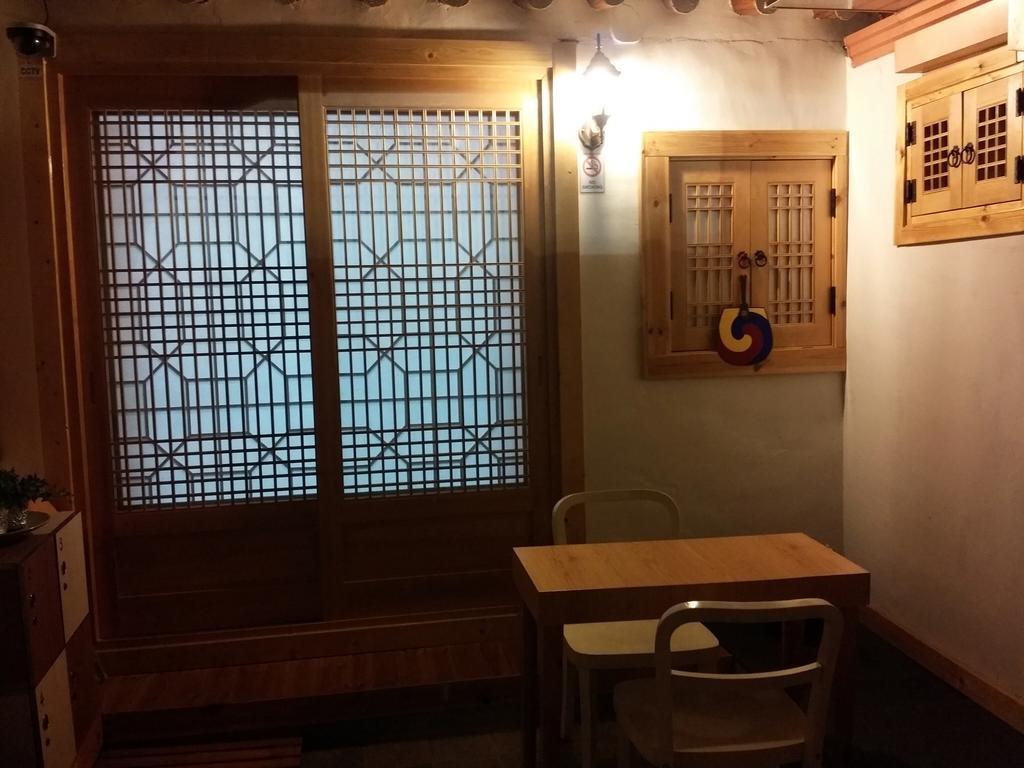 Seoul Lucky Guesthouse Hanok Exterior photo